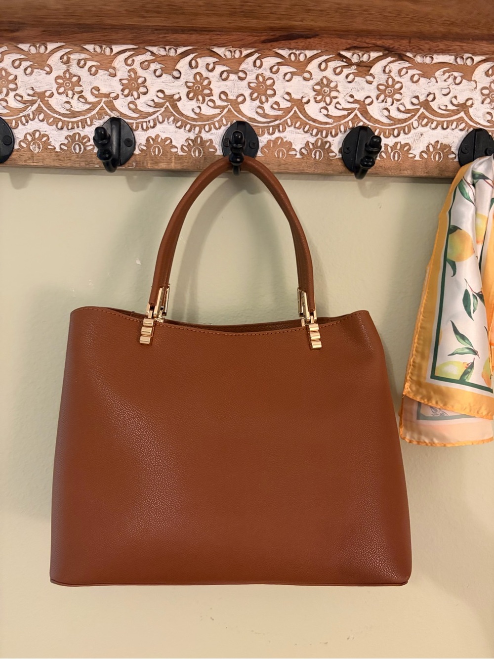 Classic Structured Tote Bag in Cognac Brown